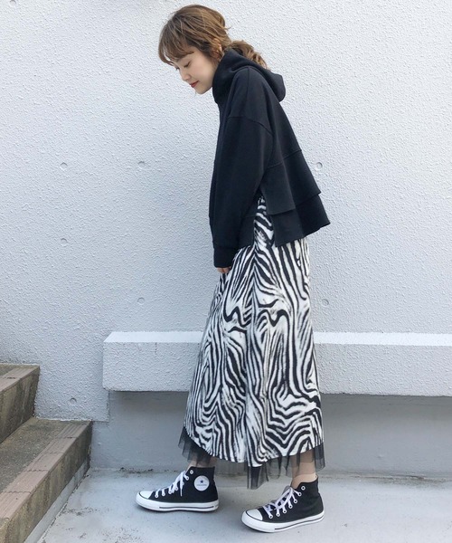 PICCIN（ピッチン）の「バックフリルフーディー（パーカー・レディース・ブラック/ベージュ/サックスブルー・M）」の10枚目の写真