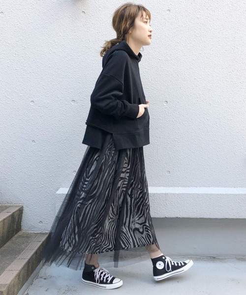 PICCIN（ピッチン）の「バックフリルフーディー（パーカー・レディース・ブラック/ベージュ/サックスブルー・M）」の12枚目の写真