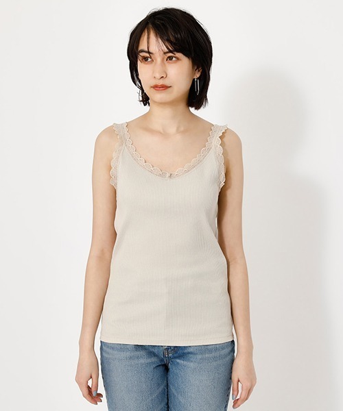 AZUL by moussy(アズールバイマウジー)の「BASIC LACE CAMISOLE/ベーシックレースキャミソール(キャミソール・レディース・ライトベージュ/ホワイト/ブラック/ライトカーキ・SMALL/MEDIUM)」の1枚目の写真