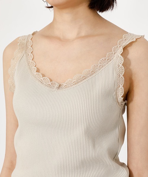 AZUL by moussy(アズールバイマウジー)の「BASIC LACE CAMISOLE/ベーシックレースキャミソール(キャミソール・レディース・ライトベージュ/ホワイト/ブラック/ライトカーキ・SMALL/MEDIUM)」の15枚目の写真