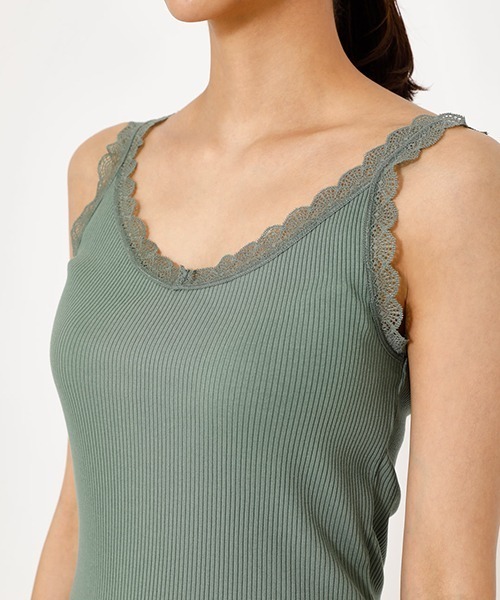 AZUL by moussy(アズールバイマウジー)の「BASIC LACE CAMISOLE/ベーシックレースキャミソール(キャミソール・レディース・ライトベージュ/ホワイト/ブラック/ライトカーキ・SMALL/MEDIUM)」の9枚目の写真