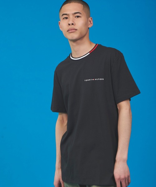 TOMMY HILFIGER(トミーヒルフィガー)の「コットンベーシック ロゴ Tシャツ(Tシャツ/カットソー・メンズ・ホワイト/レッド/ブラック/ブルー/グレー・SMALL/MEDIUM/LARGE/X-LARGE)」の3枚目の写真