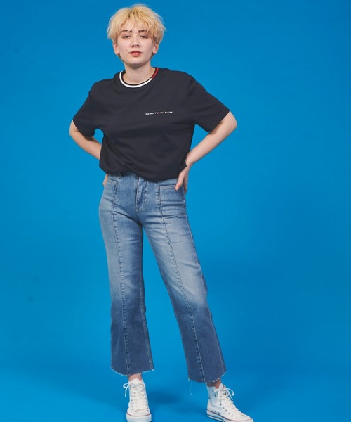 TOMMY HILFIGER(トミーヒルフィガー)の「コットンベーシック ロゴ Tシャツ(Tシャツ/カットソー・メンズ・ホワイト/レッド/ブラック/ブルー/グレー・SMALL/MEDIUM/LARGE/X-LARGE)」の8枚目の写真