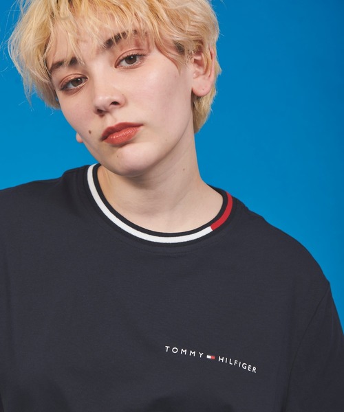 TOMMY HILFIGER(トミーヒルフィガー)の「コットンベーシック ロゴ Tシャツ(Tシャツ/カットソー・メンズ・ホワイト/レッド/ブラック/ブルー/グレー・SMALL/MEDIUM/LARGE/X-LARGE)」の9枚目の写真