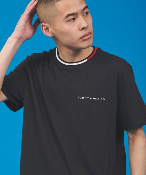 TOMMY HILFIGER(トミーヒルフィガー)の「コットンベーシック ロゴ Tシャツ(Tシャツ/カットソー・メンズ・ホワイト/レッド/ブラック/ブルー/グレー・SMALL/MEDIUM/LARGE/X-LARGE)」の13枚目の写真