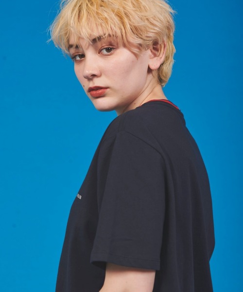 TOMMY HILFIGER(トミーヒルフィガー)の「コットンベーシック ロゴ Tシャツ(Tシャツ/カットソー・メンズ・ホワイト/レッド/ブラック/ブルー/グレー・SMALL/MEDIUM/LARGE/X-LARGE)」の14枚目の写真