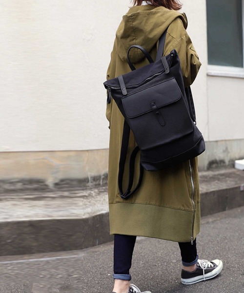 antiqua(アンティカ)の「異素材MIXスクエア型リュック(バックパック/リュック・レディース・ブラック・FREE)」の8枚目の写真