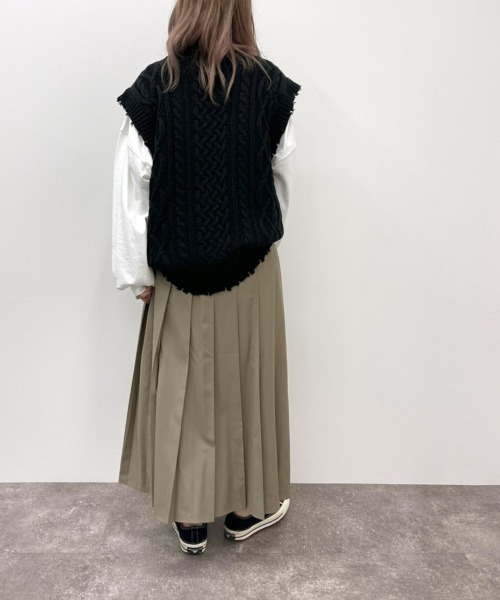 apres jour mignon（アプレジュールミニョン）の「タックプリーツスカート【ZOZOTOWN限定アイテム】（スカート・レディース・ブラック/ダークグリーン/モカ・フリー/X-LARGE）」の13枚目の写真
