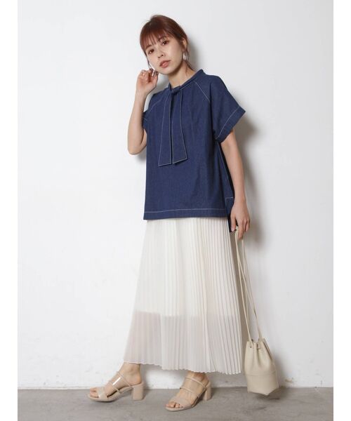 THE DAYZ TOKYO(ザデイズトーキョー)の「【THE DAYZ TOKYO】デニムボウタイブラウス【セットアップ対応】(シャツ/ブラウス・レディース・ネイビー・FREE)」の3枚目の写真