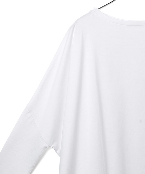 ADAM ET ROPE'（アダムエロペ）の「ドルマンドレープTシャツ（Tシャツ/カットソー・レディース・ホワイト/ブラック・FREE）」の5枚目の写真
