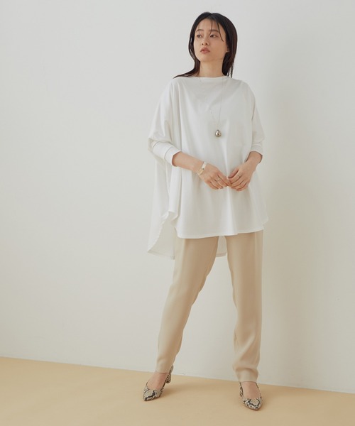 ADAM ET ROPE'（アダムエロペ）の「ドルマンドレープTシャツ（Tシャツ/カットソー・レディース・ホワイト/ブラック・FREE）」の12枚目の写真