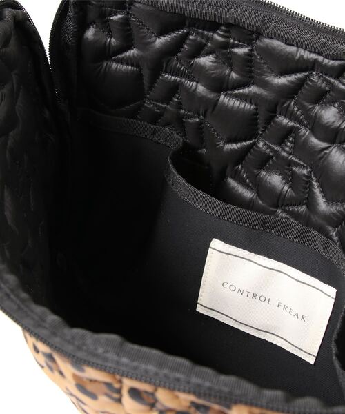 ROSE BUD（ローズバッド）の「星型キルティングバッグ（クラッチバッグ・レディース・ブラウン/シルバー・FREE）」の7枚目の写真