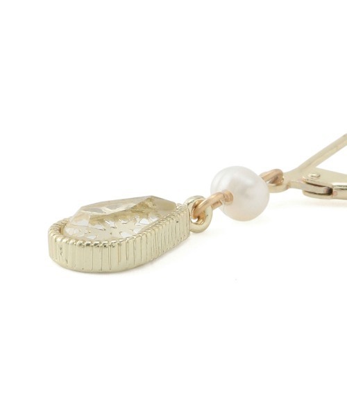 ROPE' PICNIC(ロペピクニック)の「封入透かしパーツフックピアス(ピアス(両耳用)・レディース・ゴールド/ゴールド系その他・FREE)」の6枚目の写真