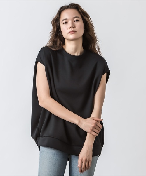 ALLUMER(アリュメール)の「ダンボールノースリーブトップス(Tシャツ/カットソー・レディース・ホワイト/ブラック/モカ・1)」の2枚目の写真