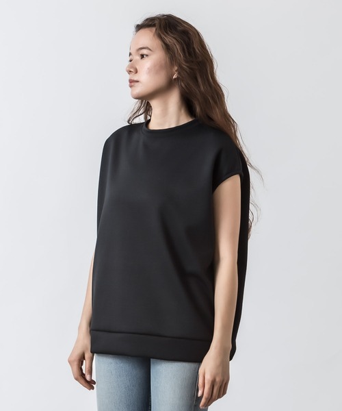 ALLUMER(アリュメール)の「ダンボールノースリーブトップス(Tシャツ/カットソー・レディース・ホワイト/ブラック/モカ・1)」の5枚目の写真