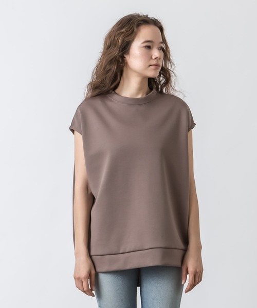 ALLUMER(アリュメール)の「ダンボールノースリーブトップス(Tシャツ/カットソー・レディース・ホワイト/ブラック/モカ・1)」の12枚目の写真