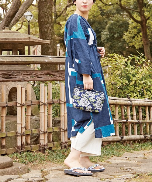 カヤ(カヤ)の「【カヤ】楚々がま口ショルダーバッグ(ショルダーバッグ・レディース・イエロー×グレー/レッド/ブラック×ブルー/ネイビー・FREE)」の11枚目の写真