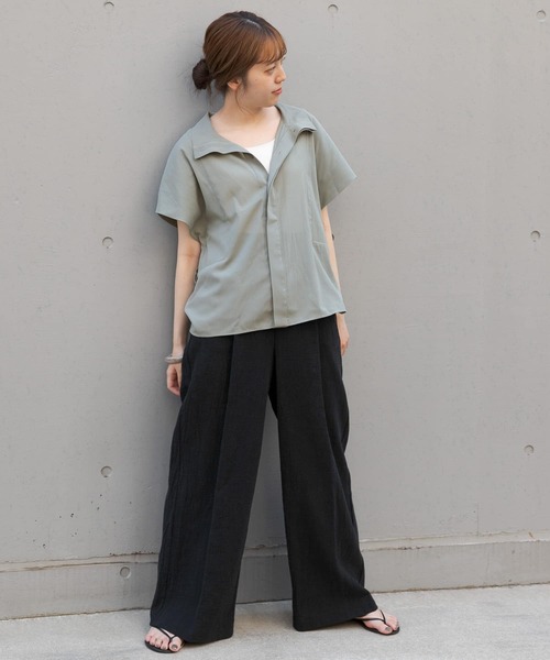 LAATO（ラート）の「STAND COLLAR BLOUSE（シャツ/ブラウス・レディース・ベージュ/グリーン・FREE）」の8枚目の写真