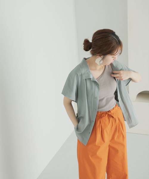 LAATO（ラート）の「STAND COLLAR BLOUSE（シャツ/ブラウス・レディース・ベージュ/グリーン・FREE）」の16枚目の写真