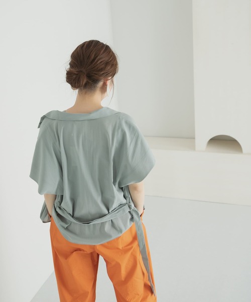 LAATO（ラート）の「STAND COLLAR BLOUSE（シャツ/ブラウス・レディース・ベージュ/グリーン・FREE）」の17枚目の写真