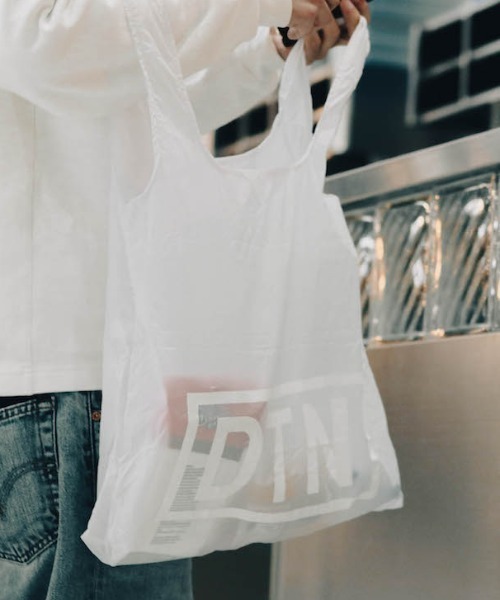 DULTON(ダルトン)の「DTN PACKABLE BAG/パッカブルバッグ(エコバッグ/サブバッグ・メンズ・ホワイト/ブラック・FREE)」の2枚目の写真