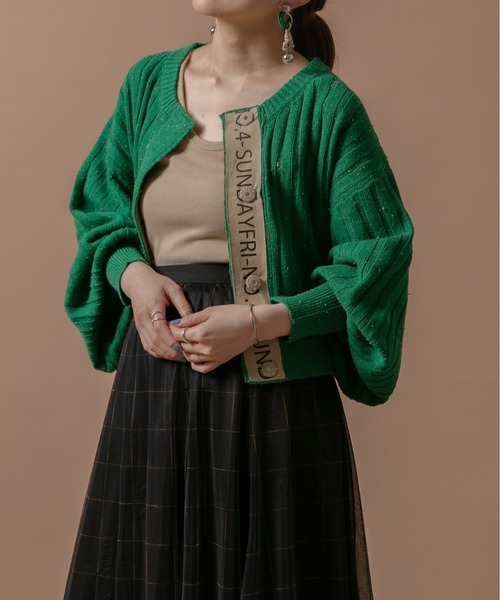 Eimee Law（エイミーロウ）の「ロゴテープリブニットショートカーデ（カーディガン/ボレロ・レディース・ブラック/ピンク/グリーン/グレー系/オフホワイト・38）」の9枚目の写真