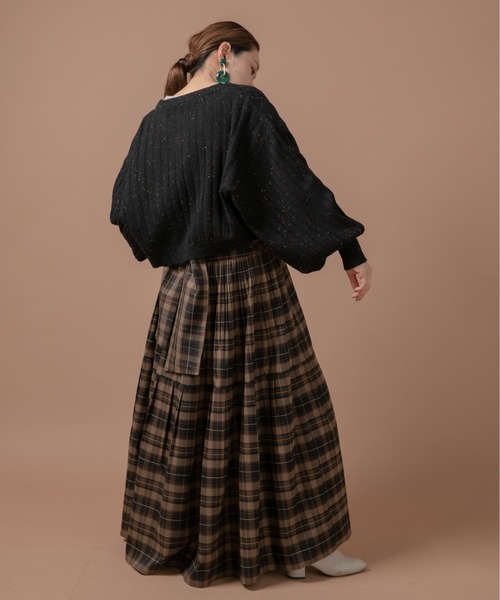 Eimee Law（エイミーロウ）の「ロゴテープリブニットショートカーデ（カーディガン/ボレロ・レディース・ブラック/ピンク/グリーン/グレー系/オフホワイト・38）」の16枚目の写真