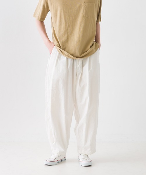 OMNES（オムネス）の「メンズ　ウォッシュ加工　ダンプサーカスパンツ（その他パンツ・メンズ・ブラック/ベージュ/ワンウォッシュ/グリーン系その他/アイボリー/ライトグレー/チェック/桜/カーキ/グリーン系その他2/ネイビー/ブラック系その他/ベージュ系その他/キナリ/ホワイト系その他/インディゴブルー・LARGE/MEDIUM）」の3枚目の写真