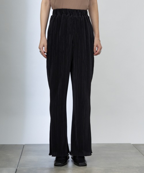 COLONY 2139（コロニートゥーワンスリーナイン）の「サテンミニプリーツロングパンツ（その他パンツ・レディース・モカ/ブラック/グレイッシュベージュ・SMALL/LARGE/MEDIUM）」の14枚目の写真
