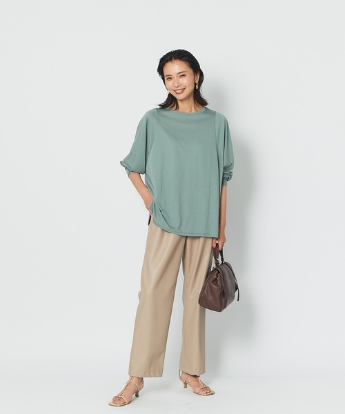 RIVE DROITE（リヴドロワ）の「スタイリングにモード感をプラス　フェイクレザーイージーパンツ（その他パンツ・レディース・ブラック/ベージュ・38/36）」の12枚目の写真