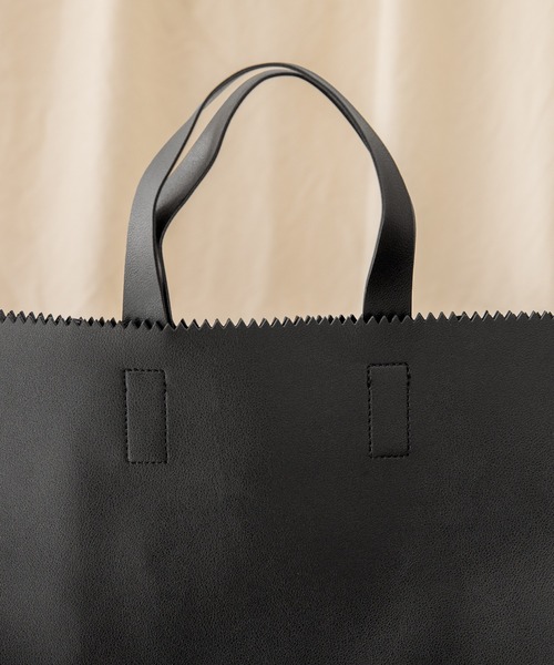 Adoon plain（アドーンプレーン）の「【Adoon plain】フェイクレザーショッパー（トートバッグ・メンズ・ブラック/ブラウン・FREE）」の12枚目の写真
