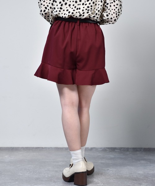 ems excite（エムズエキサイト）の「ベルト付フリルショートパンツ（その他パンツ・レディース・ボルドー/ブラック系その他/ブラック/ブラウン系その他・FREE）」の18枚目の写真