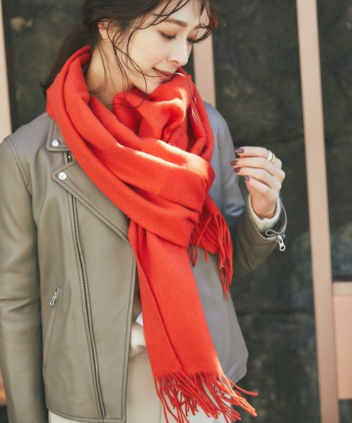 RIVE DROITE（リヴドロワ）の「身体を優しく包み込む　ウール無地ストール（ストール/ショール・レディース・ベージュ/ブラウン/ピンク/オレンジ・FREE）」の17枚目の写真