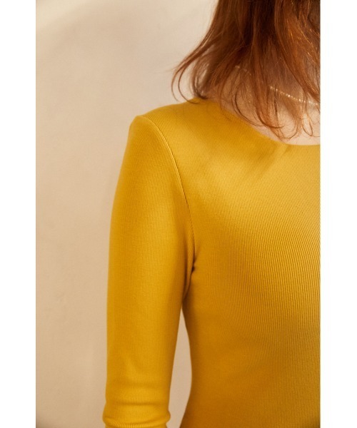 SLY（スライ）の「Sly Skin BACK OPEN T/SH バックオープン Tシャツ（ルームウェア/パジャマ・レディース・イエロー/ブラウン/ブラック・2/1）」の17枚目の写真