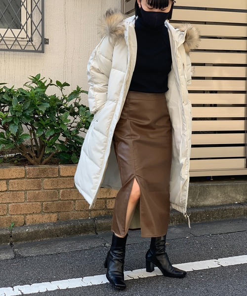 フェイクファーフーディロングダウンコート（ダウンジャケット