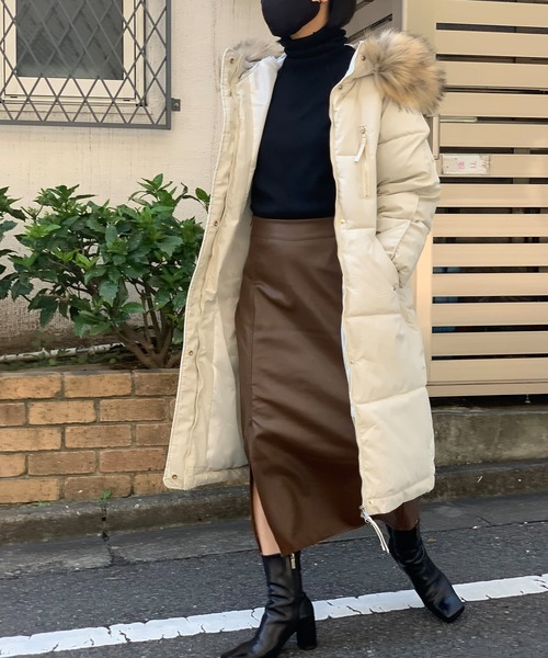 Jewelobe（ジュエローブ）の「フェイクファーフーディロングダウンコート（ダウンジャケット/コート・レディース・ブラック/カーキ/アイボリー/スモークピンク・FREE）」の20枚目の写真