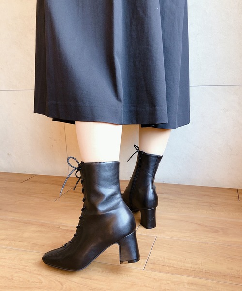 Noubel Voug Relax(ヌーベルヴォーグリラックス)の「サイドジップ レースアップ ミディブーツ(ブーツ・レディース・アイボリー/ダークブラウン/ブラック系その他/ブラック/ベージュ・S/M/L/LL/3L)」の12枚目の写真