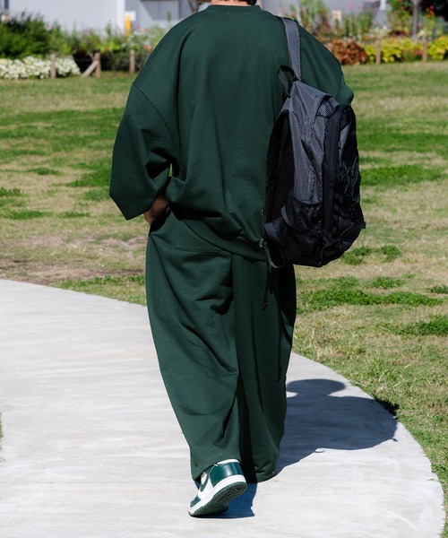 Perushu(ペルーシュ)の「オーバーサイズ刺繍スウェット(スウェット・メンズ・ライトグレー/ブラック/ダークブラウン/グリーン/マスタード/クリーム/ライム/サックスブルー/ライトピンク・MEDIUM/LARGE)」の22枚目の写真