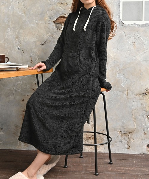 Grandeir（グランディール）の「シープボア マキシ丈 ワンピース（ワンピース・レディース・ネイビー/モカ/ブラウン系その他/ブラック/チャコールグレー/ブルー・ONE SIZE）」の2枚目の写真