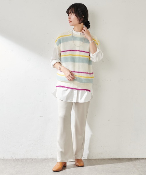 SHENERY(シーナリー)の「マルチボーダーニットベスト(ニット/セーター・レディース・オフホワイト/ブルー・FREE)」の4枚目の写真