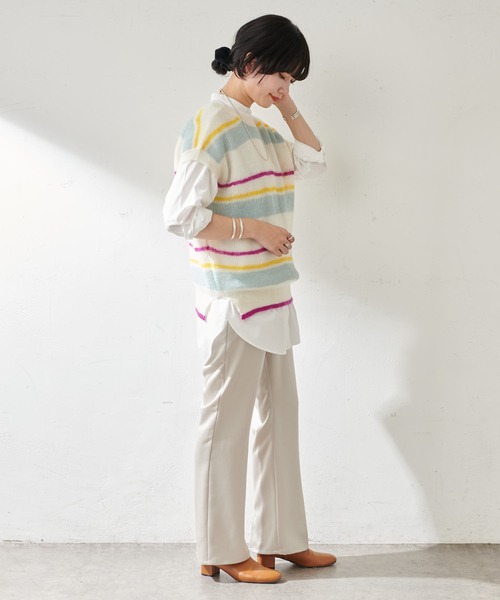 SHENERY(シーナリー)の「マルチボーダーニットベスト(ニット/セーター・レディース・オフホワイト/ブルー・FREE)」の9枚目の写真