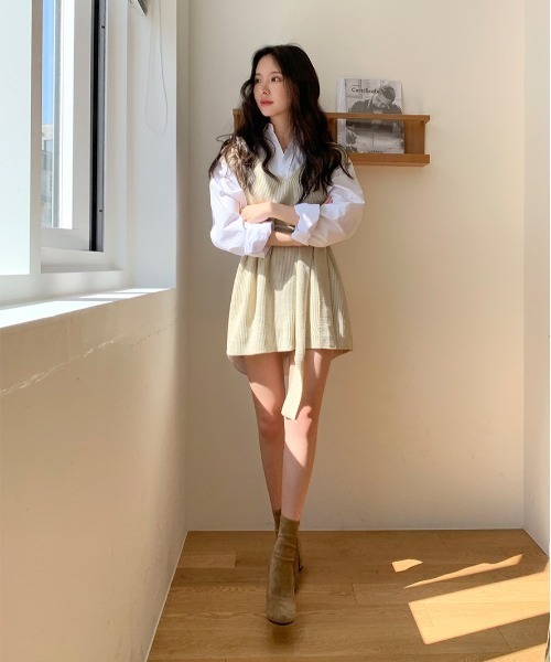 chuu（チュー）の「CHUU ニットVネックdress（ワンピース・レディース・ベージュ/ブラック・FREE）」の7枚目の写真
