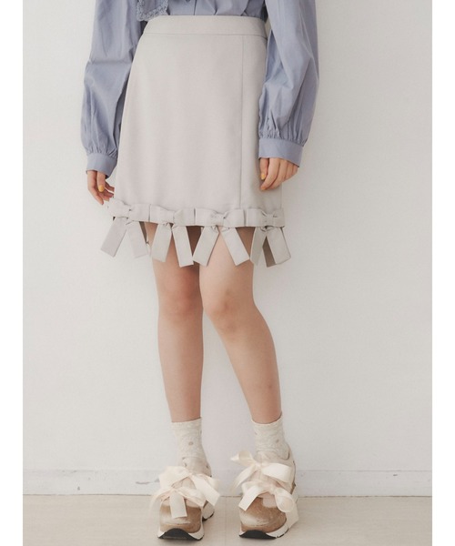 merry jenny（メリージェニー）の「ぐるりリボンミニスカート（スカート・レディース・ブルー/ブラック/ベージュ・FREE）」の2枚目の写真
