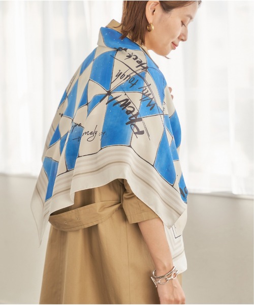 JOURNAL STANDARD（ジャーナルスタンダード）の「大判シルクスカーフ◆（ストール/ショール・レディース・グリーン系その他/ブルー/ブラック系その他・ﾌﾘ-）」の11枚目の写真