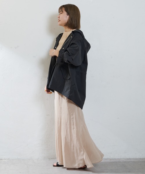 SHENERY（シーナリー）の「セミフレアナロースカート（スカート・レディース・ベージュ/ブルー・36/38）」の13枚目の写真