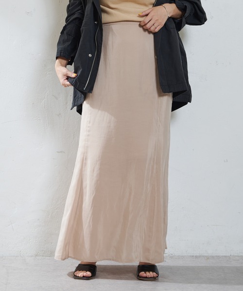 SHENERY（シーナリー）の「セミフレアナロースカート（スカート・レディース・ベージュ/ブルー・36/38）」の4枚目の写真