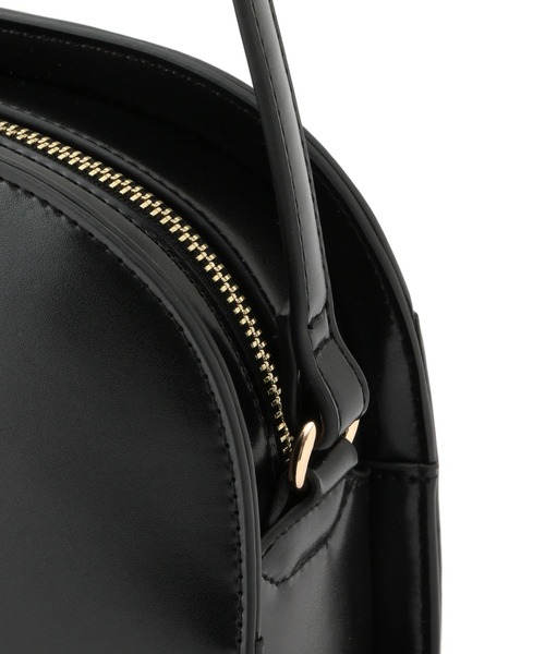 SALON adam et rope'（サロン アダム エ ロペ）の「[追加生産＆新色追加！]【WEB限定】ハーフムーンショルダーバッグ3（ショルダーバッグ・レディース・ブラック/ダークブラウン/ブルー/ホワイト/イエロー/ブルー系その他・FREE）」の13枚目の写真