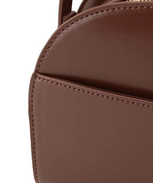 SALON adam et rope'（サロン アダム エ ロペ）の「[追加生産＆新色追加！]【WEB限定】ハーフムーンショルダーバッグ3（ショルダーバッグ・レディース・ブラック/ダークブラウン/ブルー/ホワイト/イエロー/ブルー系その他・FREE）」の21枚目の写真