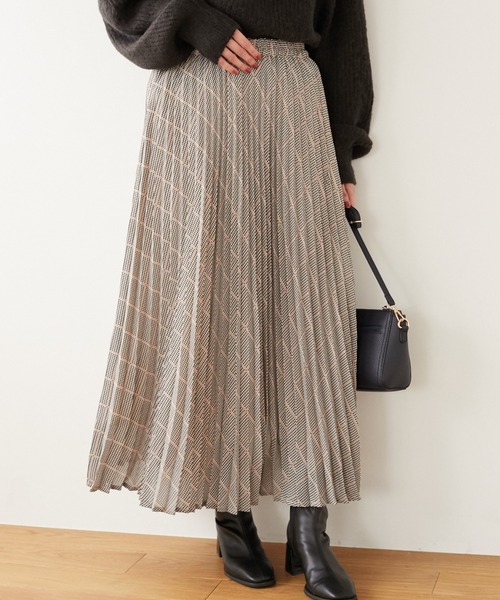 ELENCARE DUE(エレンカーレデュエ)の「・ELENCARE DUE チェックプリーツスカート*(スカート・レディース・ベージュ/グレー/アイボリー・FREE)」の2枚目の写真