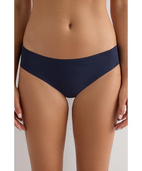 Intimissimi（インティミッシミ）の「シームレス コットン ショーツ 【売上No.1・ウェアに響きにくい・蒸れにくい・ソフトな肌ざわり・体にフィット】（ショーツ・レディース・ホワイト/ブラック/ベージュ/ブルー/ヘザーグレー/キナリ/ライトパープル/ミント/ライトグリーン/ピンク/スカイブルー/パープル/ライトカーキ/スモークピンク/ワインレッド/インディゴブルー/グリーン/サーモンピンク/グレイッシュブルー/アーミー/ピンクベージュ/ダークインディゴブルー/セージグリーン/ワイン/バーガンディー/チェリーピンク/ライトブルー/ライラック/カーキ・S/M/L）」の16枚目の写真